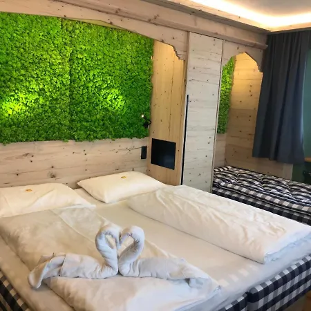 Otel Rosengarten Dobbiaco