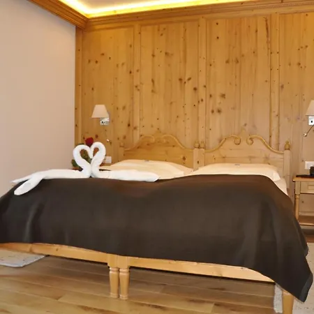Rosengarten Otel Dobbiaco