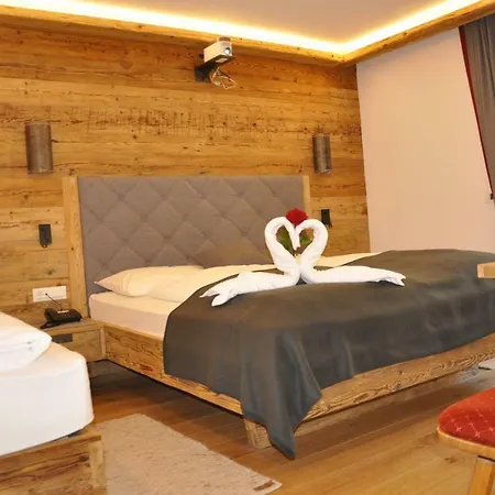 Rosengarten Otel Dobbiaco